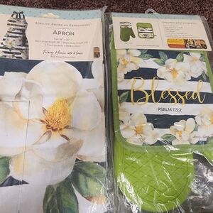 Apron and Oven Mitt Set
